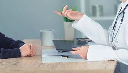 今日商业热点聚焦 刘强东饭局爆料、Realme进军中国市场与京东新增票务代理